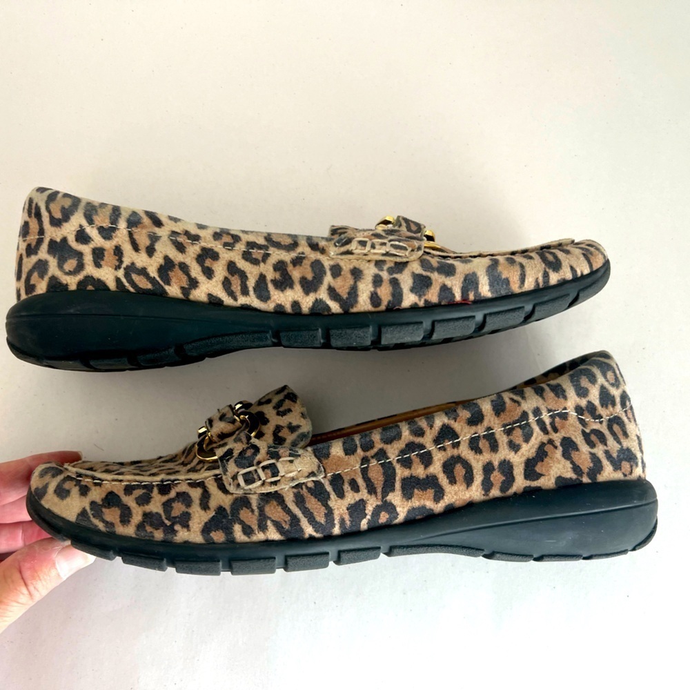 Easy Spirit Leopard-Print Slip-On Loafers with Gold Hardware - Picture 4 of 8